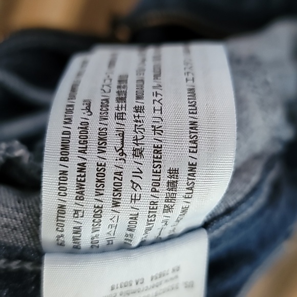 Hollister distressed jegging - Picture 4 of 4